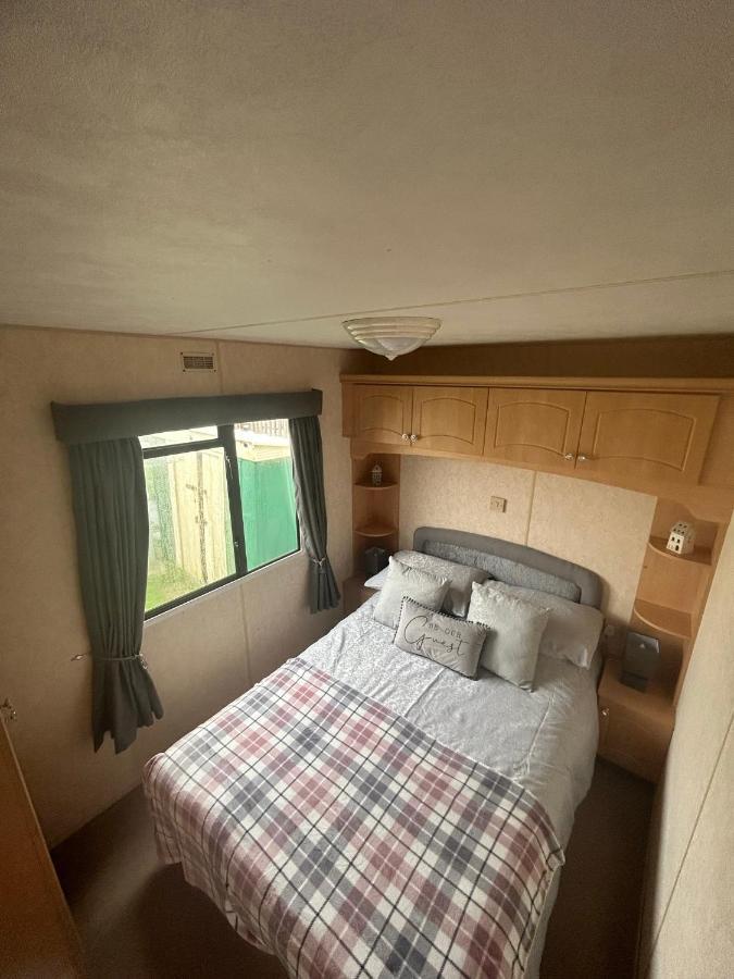 Holiday home 8 Berth Static Caravan Coral